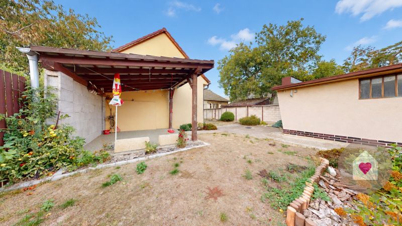 Lozorno–RENTAL of a furnished 3-room detached house- courtyard, garage