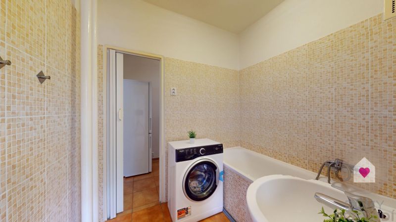 BA/RUŽINOV-Renting a 1-room apartment with a balcony and a cellar 