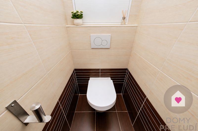Bratislava/Petržalka – Fully furnished 4-room apartment with a loggia 